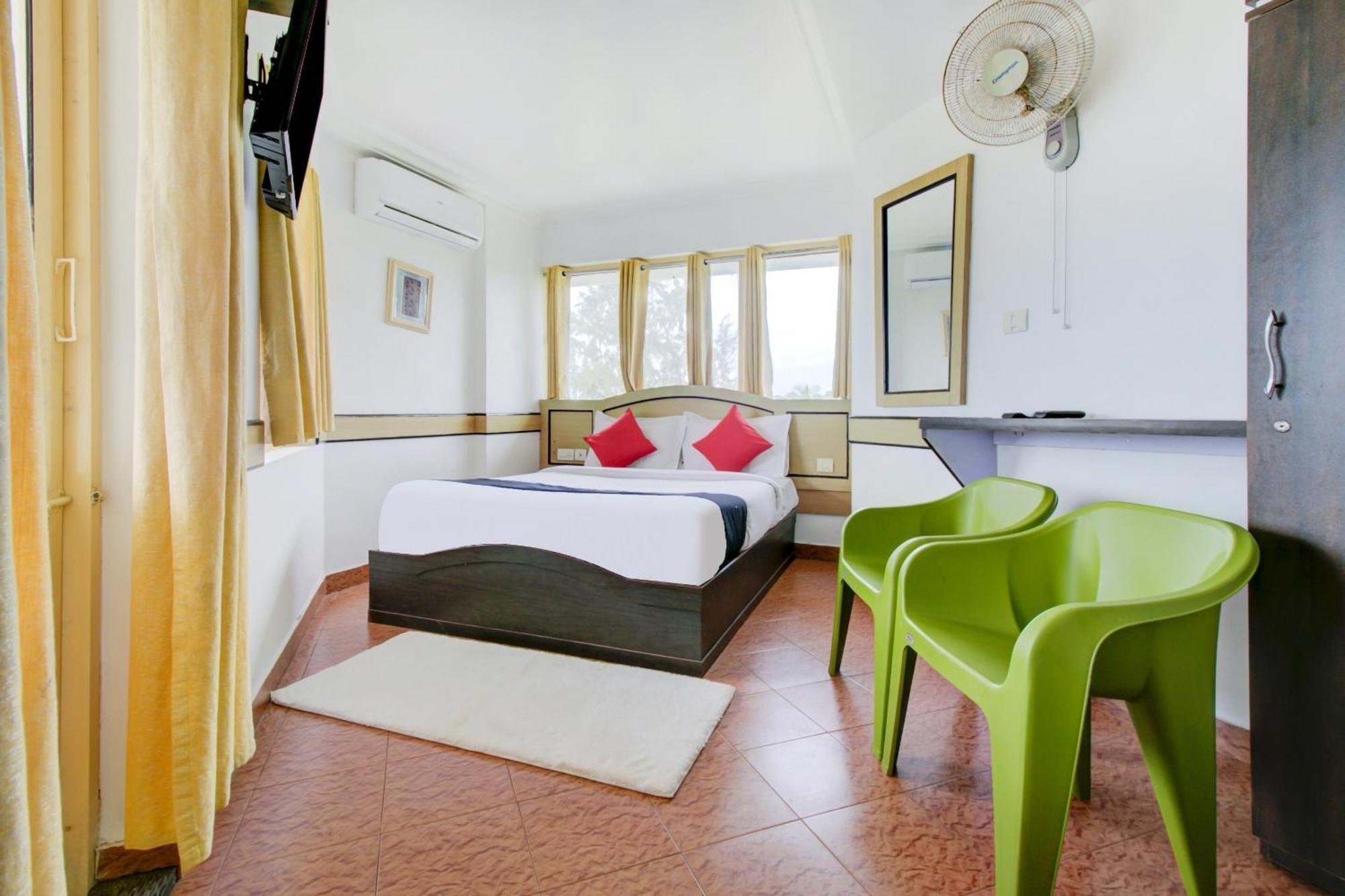 Collection O 75308 Floatel International Beach Resort Kannur Exterior photo
