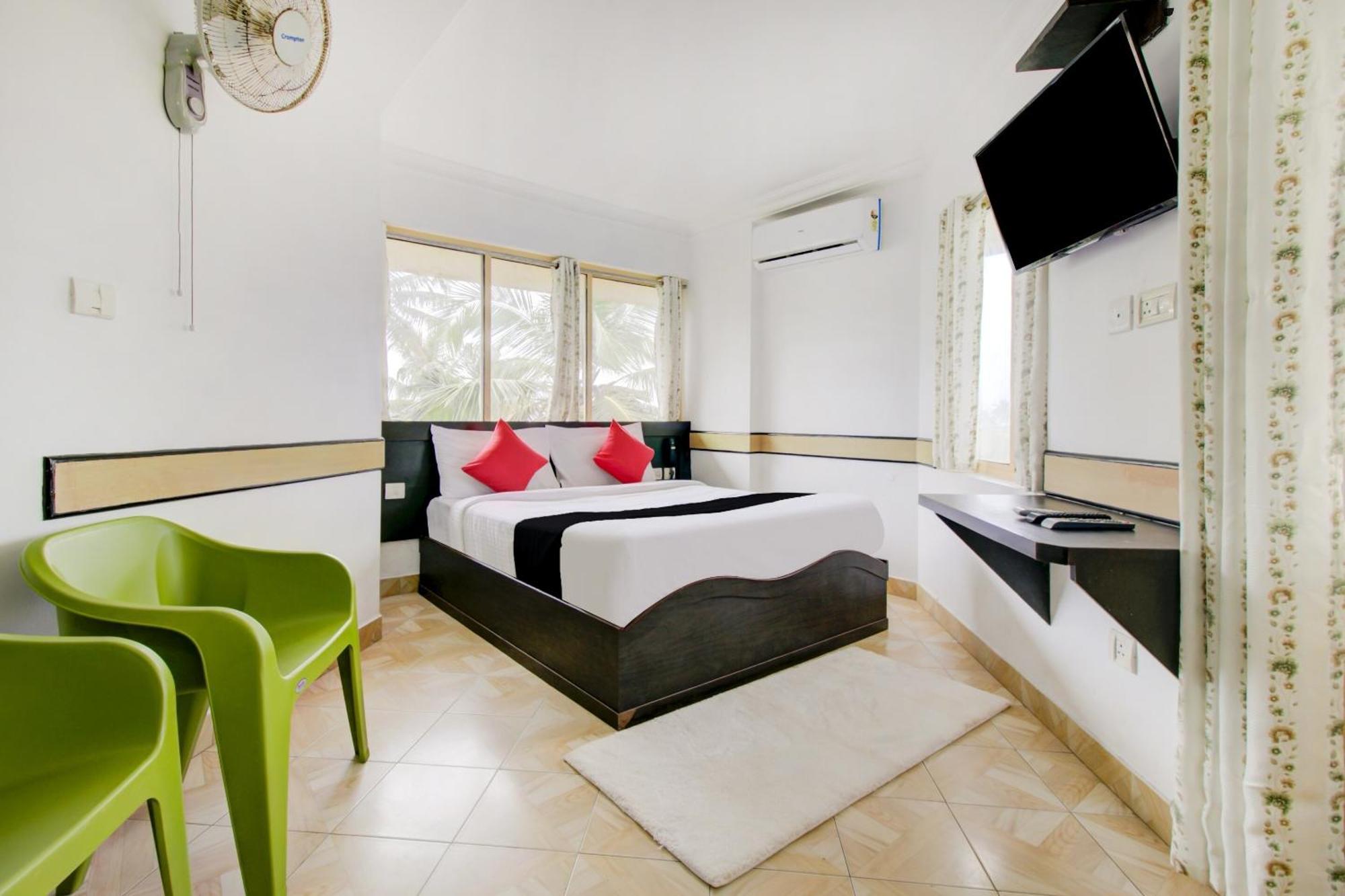 Collection O 75308 Floatel International Beach Resort Kannur Exterior photo