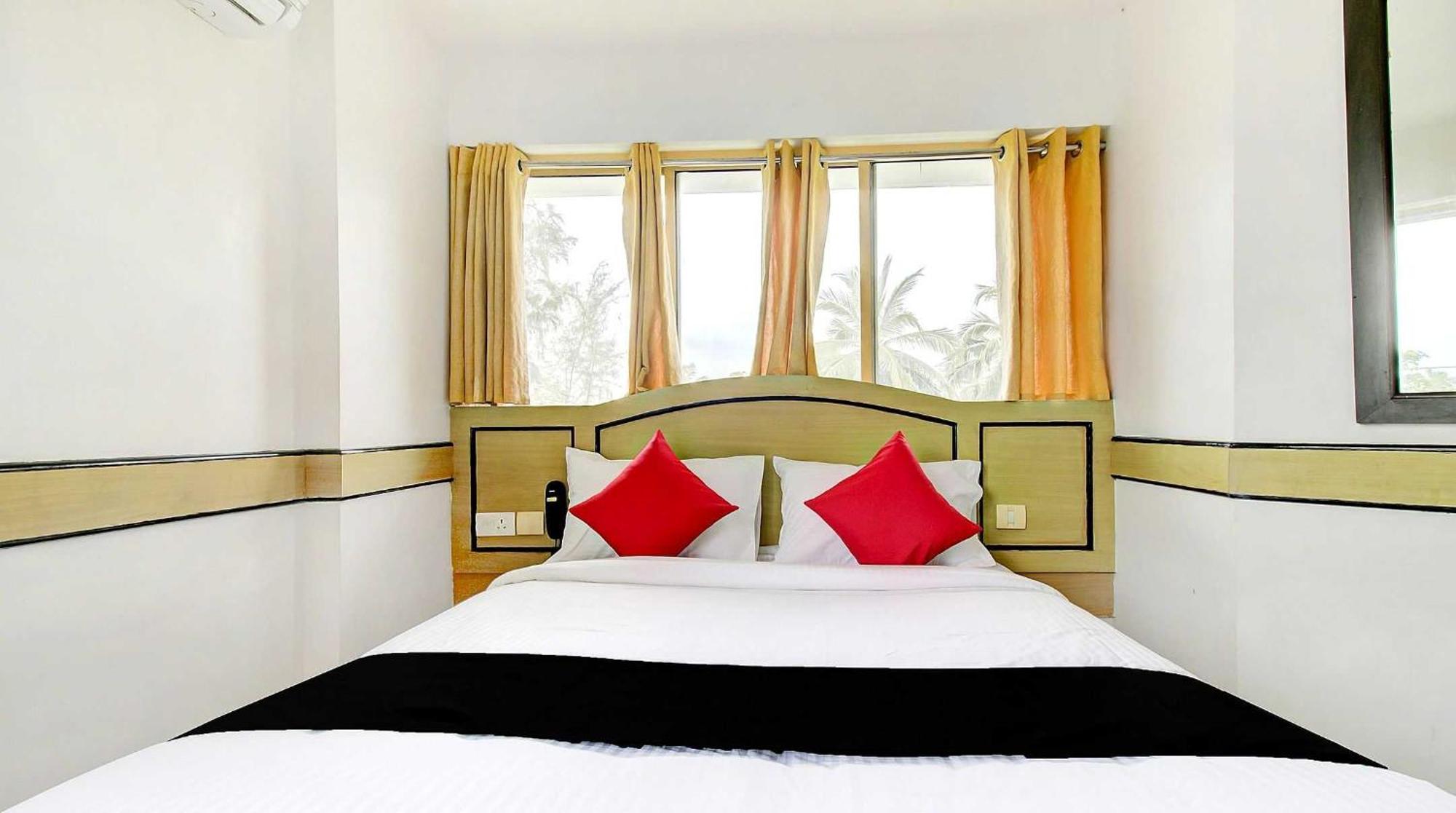 Collection O 75308 Floatel International Beach Resort Kannur Exterior photo
